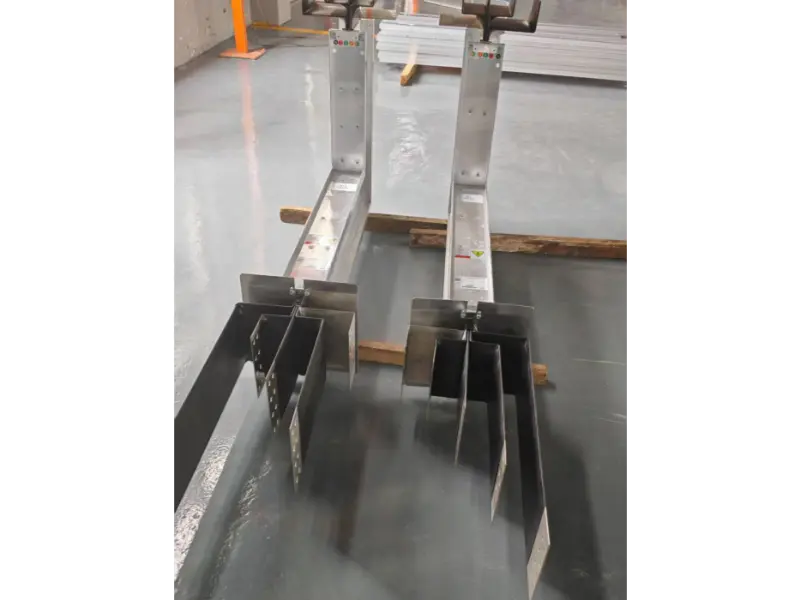 ການ​ແກ້​ໄຂ Busway Customized ປ່ອຍ​ອອກ​ມາ​ເມື່ອ​: ສະ​ເພາະ​ຈໍາ​ນວນ​ຫຼາຍ​ຕອບ​ສະ​ຫນອງ​ຄວາມ​ຕ້ອງ​ການ​ການ​ແຜ່​ກະ​ຈາຍ​ພະ​ລັງ​ງານ​ອຸດ​ສາ​ຫະ​ກໍາ​ທີ່​ຫຼາກ​ຫຼາຍ