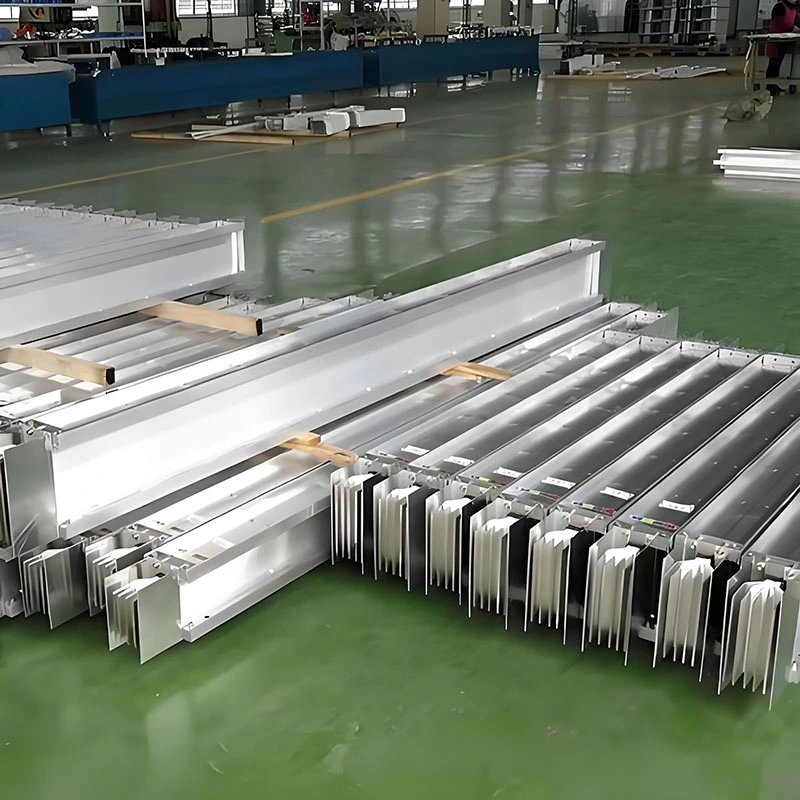 ເສັ້ນທາງລົດເມທີ່ປິດລ້ອມໃນປະຈຸບັນປານກາງ